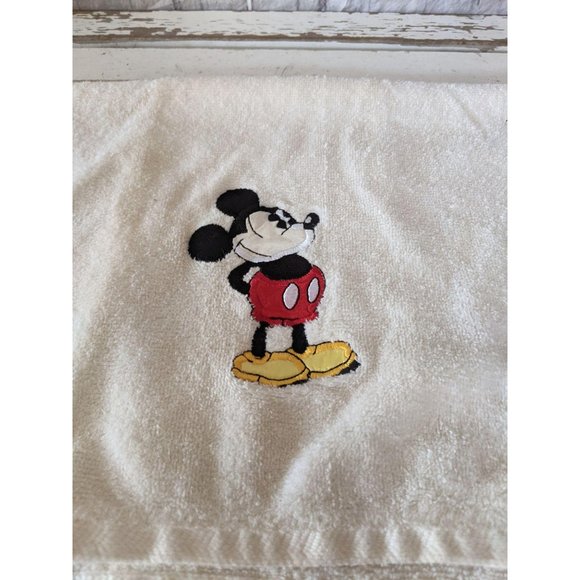 Disney Mickey Mouse Hand‎ Towel Saturday knight vin - Picture 2 of 4